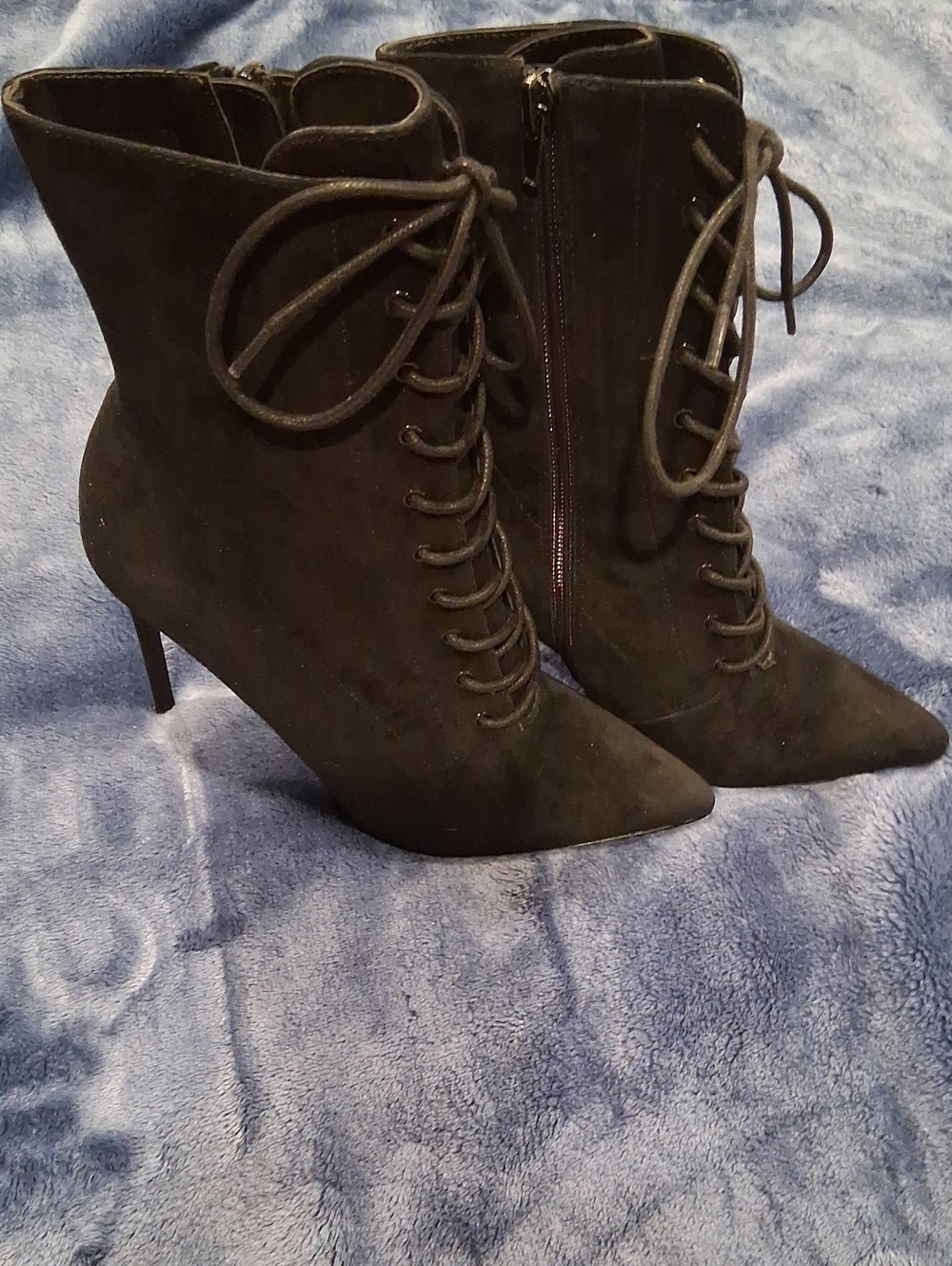 Steve Madden Black Lace-Up Pointed Toe Ankle Boots